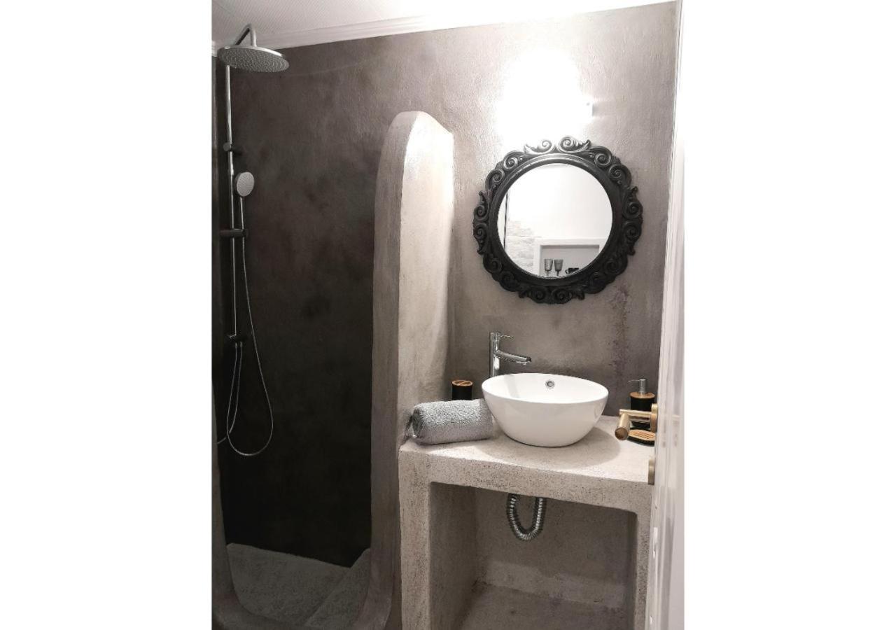 Overhill Apartments Adamas Luaran gambar