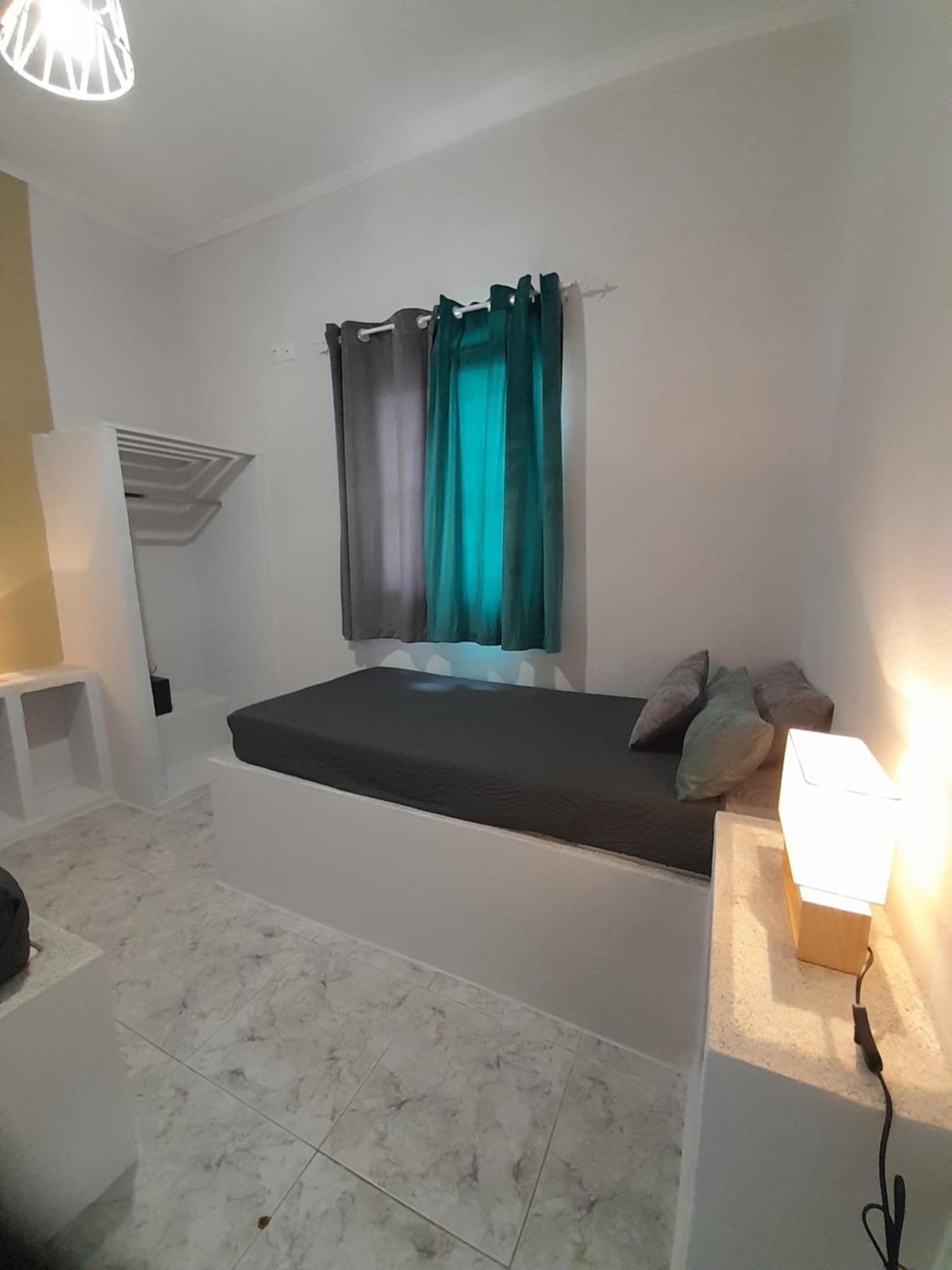 Overhill Apartments Adamas Luaran gambar